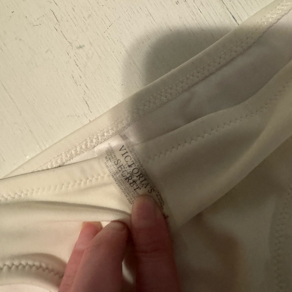 White bandeau bikini - Picture 4 of 7